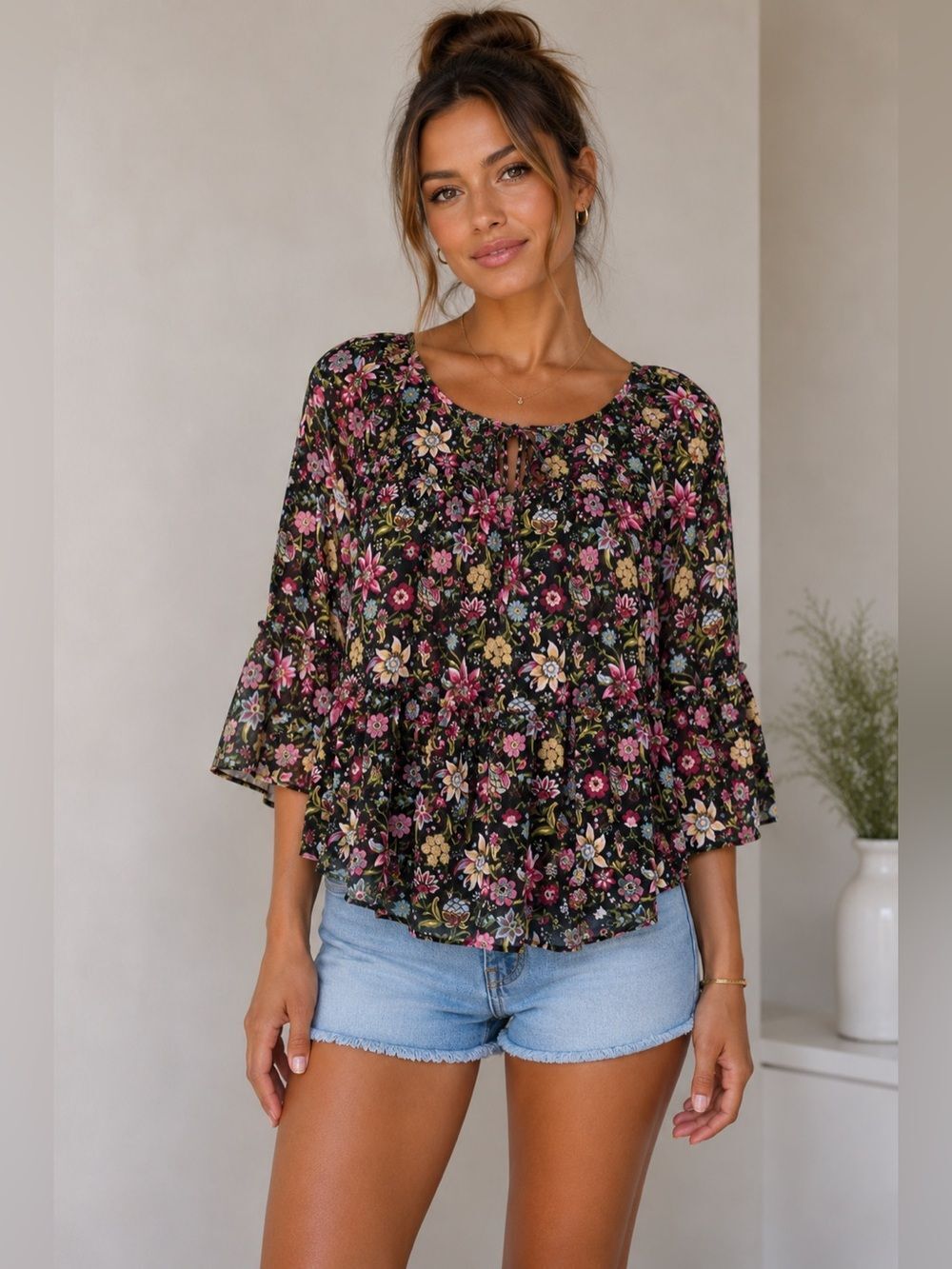 Ava James Womens Top Blouse Tunic Shirt Size XL Black Floral BellSleeve